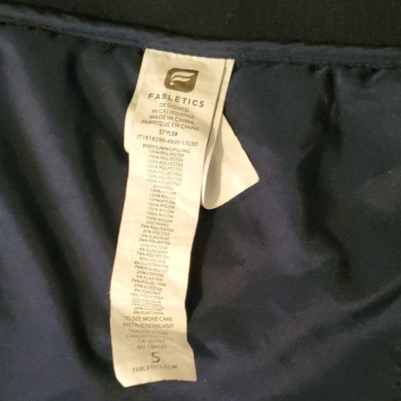Fabletics Navy Full Zip Puffer Jacket - Picture 10 of 10